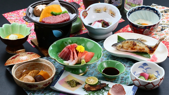 【かずさ牛ステーキ】千葉のブランド牛をアツアツの陶板焼きでいただく◆黒湯温泉に浸かる贅沢な時間